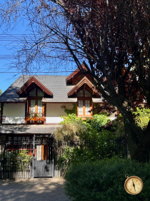 C228 - Espectacular Propiedad de 5 dormitorios - 336 m2 - Rivadavia al 900 - Centro