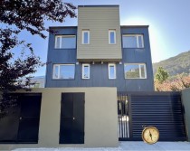 D243 - Monoambiente en planta baja con jardin de 32m2  - Belgrano al 100 - Centro