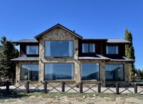 CM072 - Excelente propiedad frente al Lago - 300 m2 en lote de 1000 m2 - Meliquina