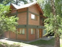 AL144 - Excelente casa de 3 dormitorios con jardín propio