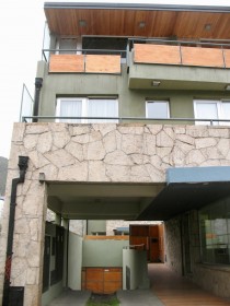 D179 Monoambiente con patio 33m2 - Gral Roca al 1300 -  Centro
