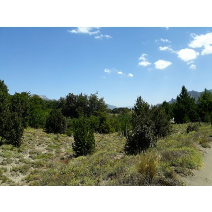 LM093 - Lote en Meliquina Mza J1 1380 m2 