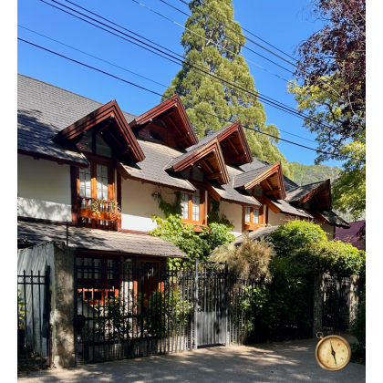C228 - Espectacular Propiedad de 5 dormitorios - 336 m2 - Rivadavia al 900 - Centro