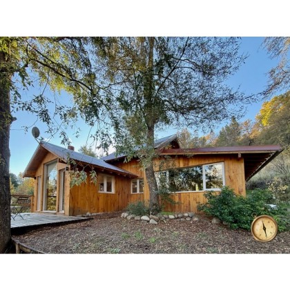 C262 - Casa de dos dormitorios - 120 m2 en Lote de 2000 m2  - Cjon de Gingins