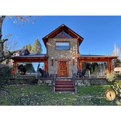 C265 - Casa de tres dormitorios - 182 m2 en Lote de 1300 m2  -Ruca Hue