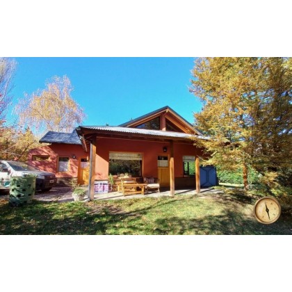 C266 - Casa de 3 dormitorios de 141 m2 mas cabaña  en Lote de 956 m2  - Ruca Hue