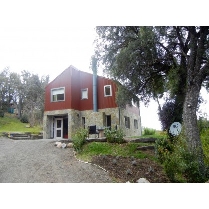 C113 - Casa de 3 dormitorios 140m2 en lote de 3300m2 - Los Maitenes 