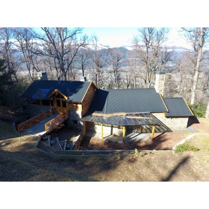 E008 - Casa de 3 dormitorios 250 m2 en lote de 5000m2 - Alihuen Alto
