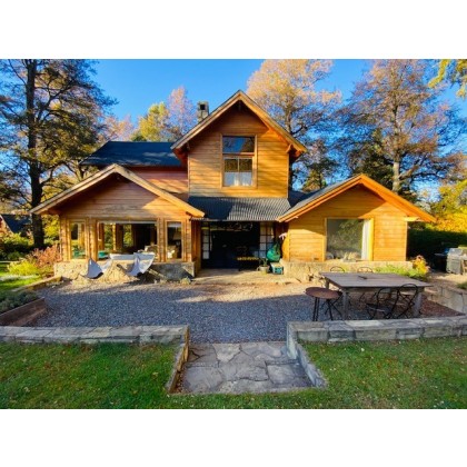 C182- Excelente casa de 5 dormitorios 220m2 en lote de 800m2 - Altos del Sol