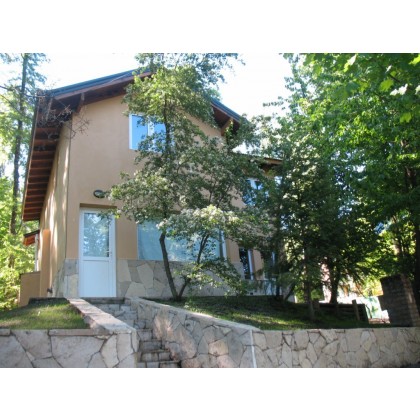 AL112 - Duplex de dos dormitorios Perito Moreno al 1800