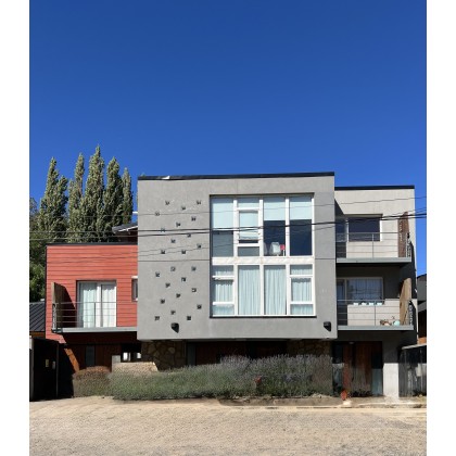 D252 - Departamento de 2 dormitorios - 58m2 con cochera - Centro