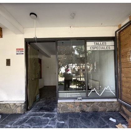 AC044 - Local Comercial 40m2  Centro -