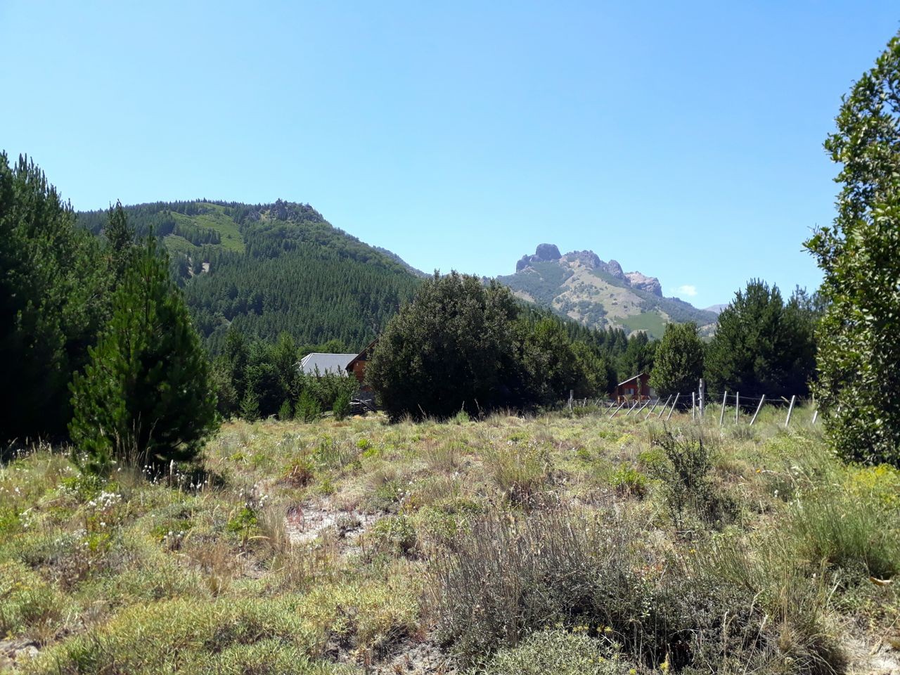 LM093 - Lote en Meliquina Mza J1 1380 m2 