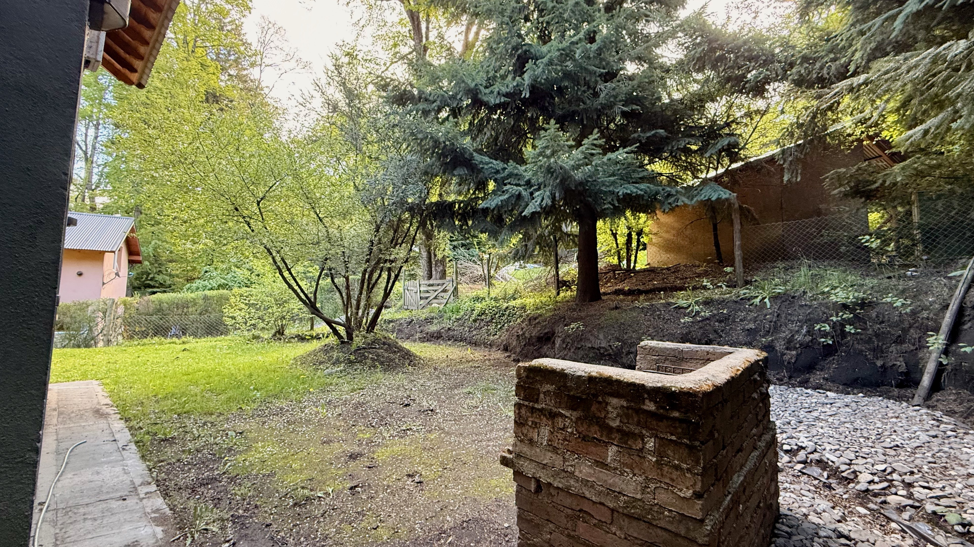 AL144 - Excelente casa de 3 dormitorios con jardín propio