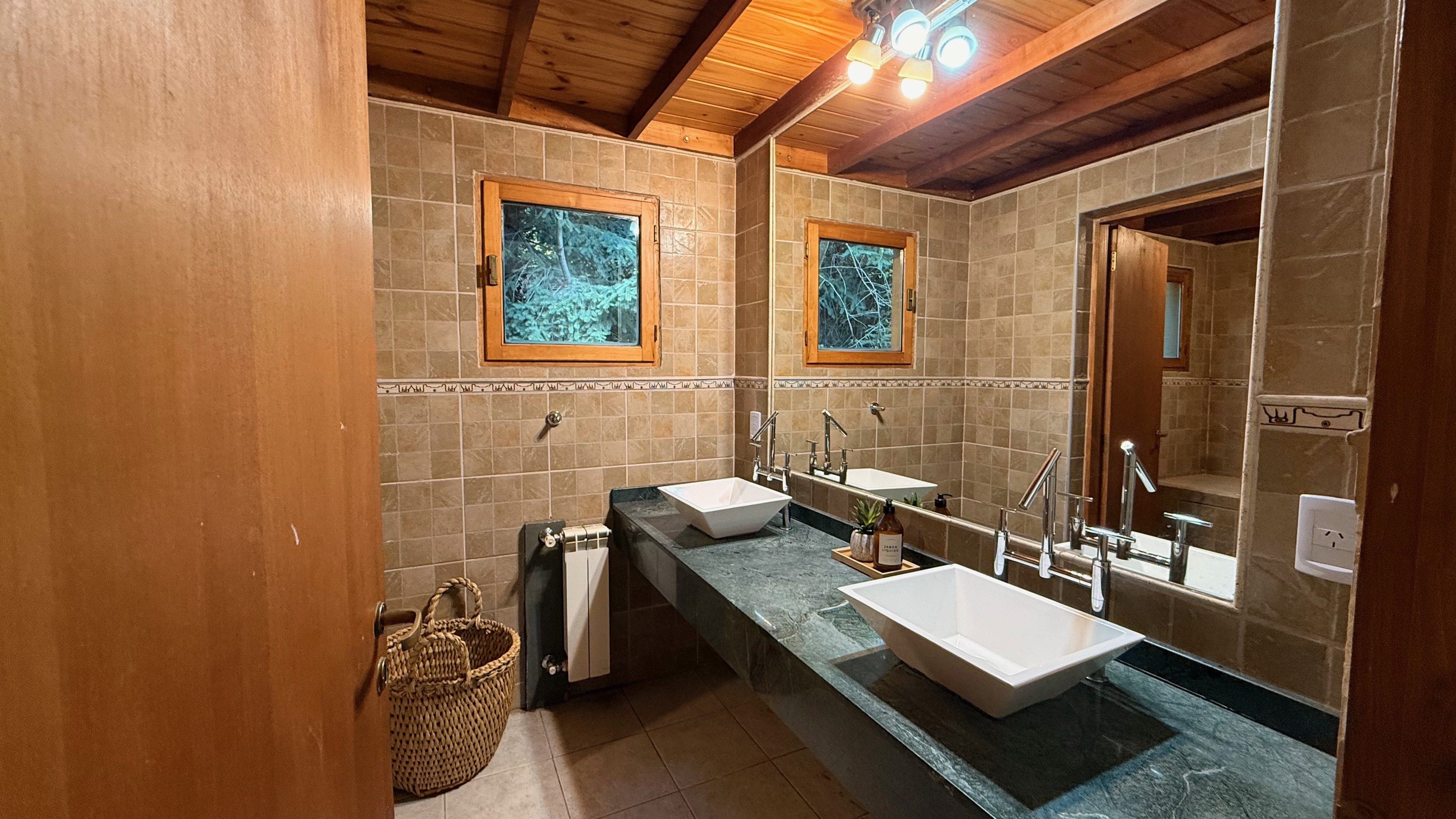 AL144 - Excelente casa de 3 dormitorios con jardín propio