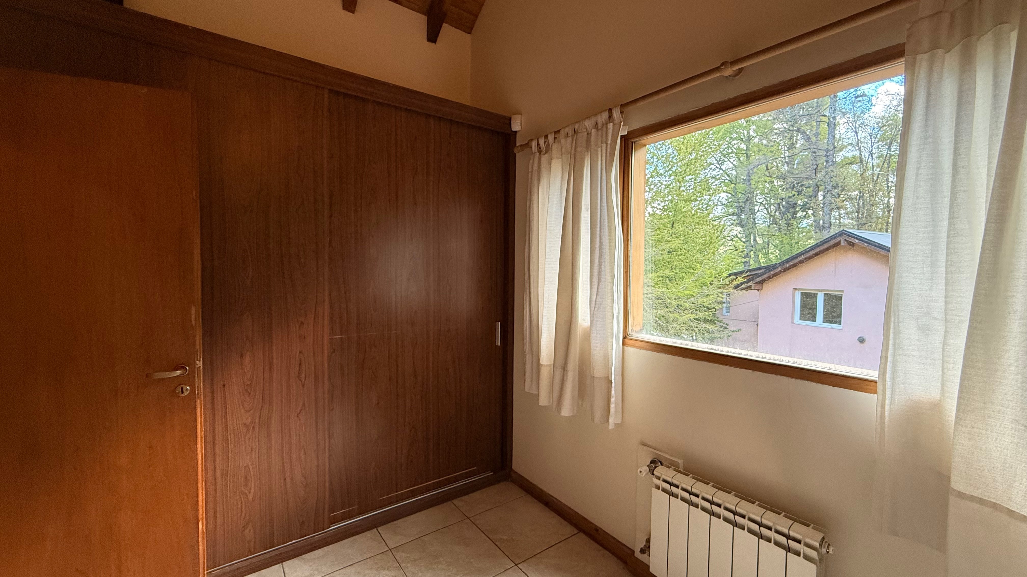 AL144 - Excelente casa de 3 dormitorios con jardín propio