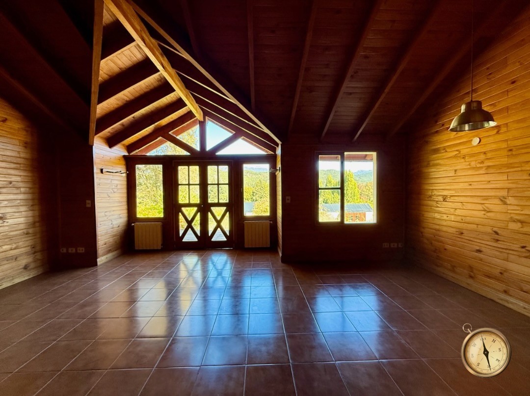 C007 - Casa de 3 dormitorios 300m2 en lote de 1500m2 - Altos del Sol