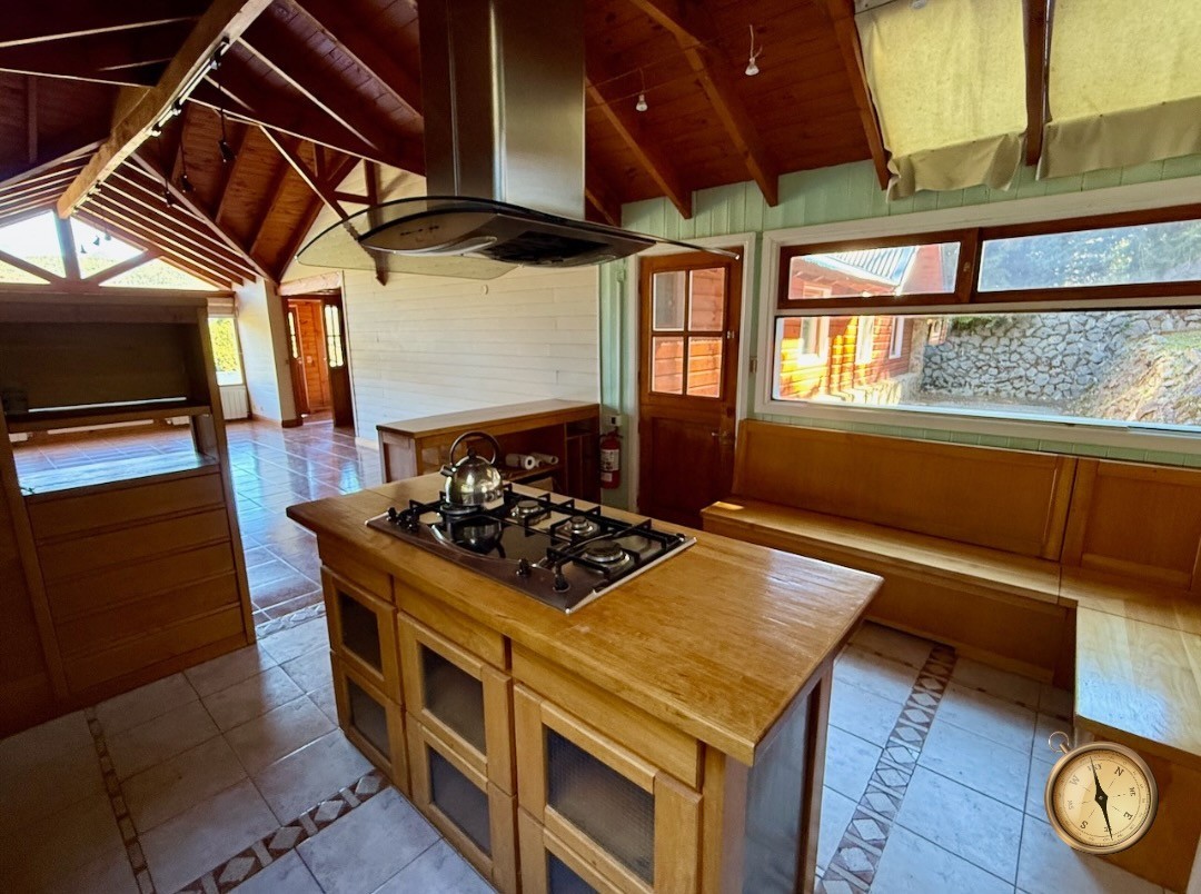 C007 - Casa de 3 dormitorios 300m2 en lote de 1500m2 - Altos del Sol
