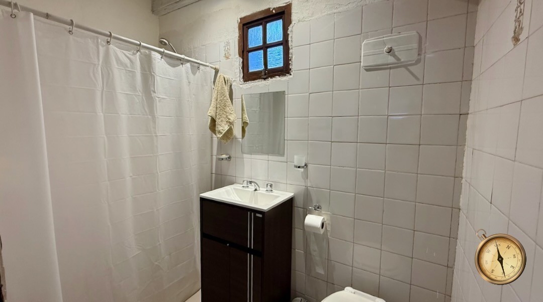 C129 Casa 2 dormitorios 86m2 en lote de1123m2 - Vega Maipu 