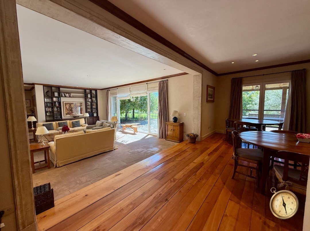 C133 Unica y exclusiva propiedad de categoría - 608 m2 en 4 lotes 6082m2 totales-  Chapelco Golf 