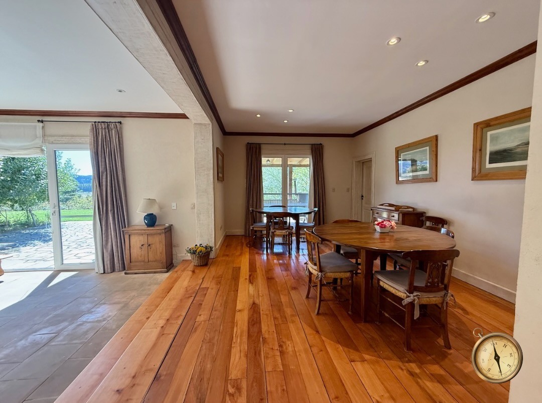C133 Unica y exclusiva propiedad de categoría - 608 m2 en 4 lotes 6082m2 totales-  Chapelco Golf 