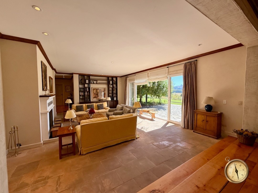 C133 Unica y exclusiva propiedad de categoría - 608 m2 en 4 lotes 6082m2 totales-  Chapelco Golf 