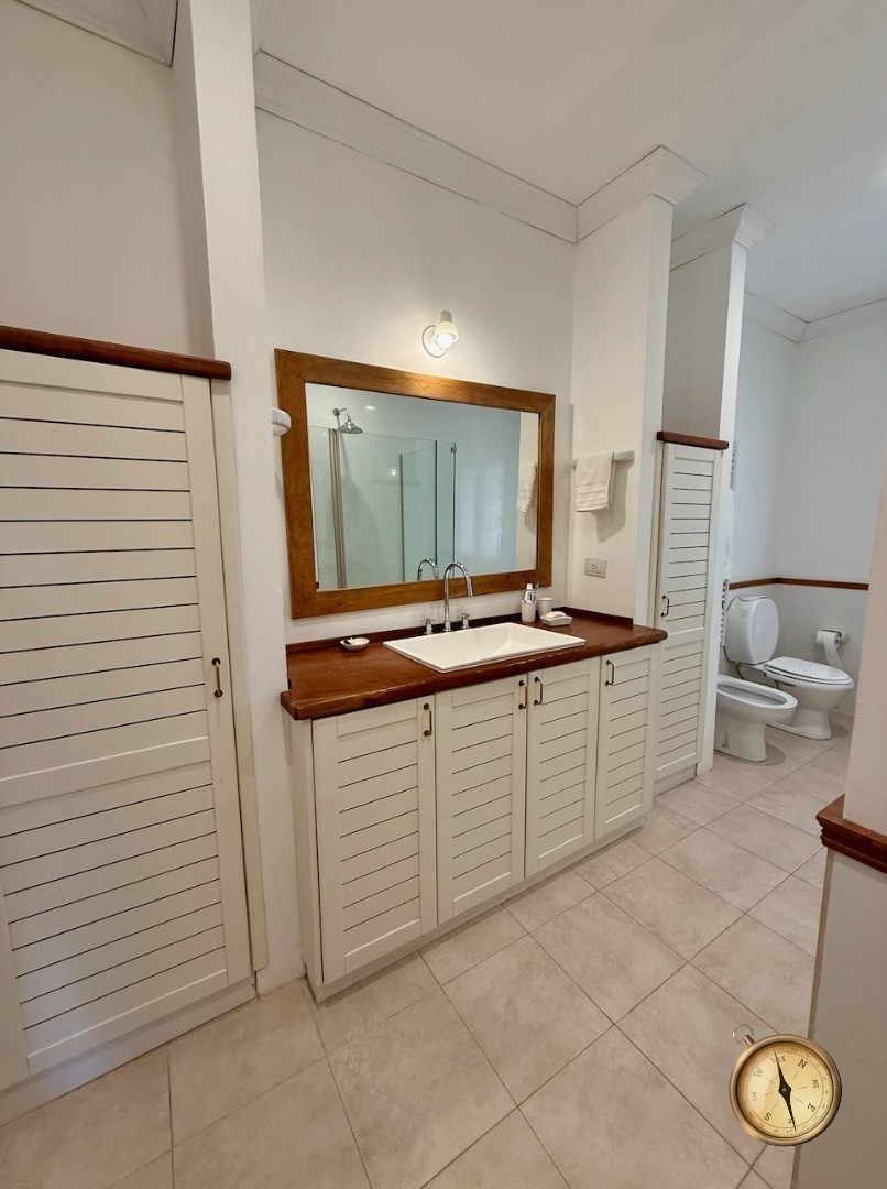 C133 Unica y exclusiva propiedad de categoría - 608 m2 en 4 lotes 6082m2 totales-  Chapelco Golf 