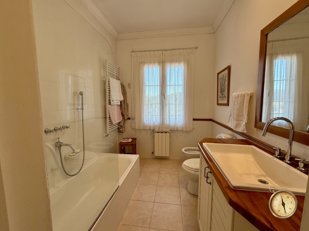 C133 Unica y exclusiva propiedad de categoría - 608 m2 en 4 lotes 6082m2 totales-  Chapelco Golf 