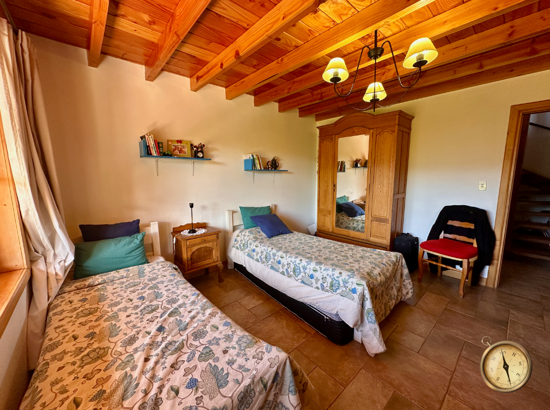 C157 - Casa de 4 dormitorios 291 m2 en lote de 2700 m2 - El Abrojal 