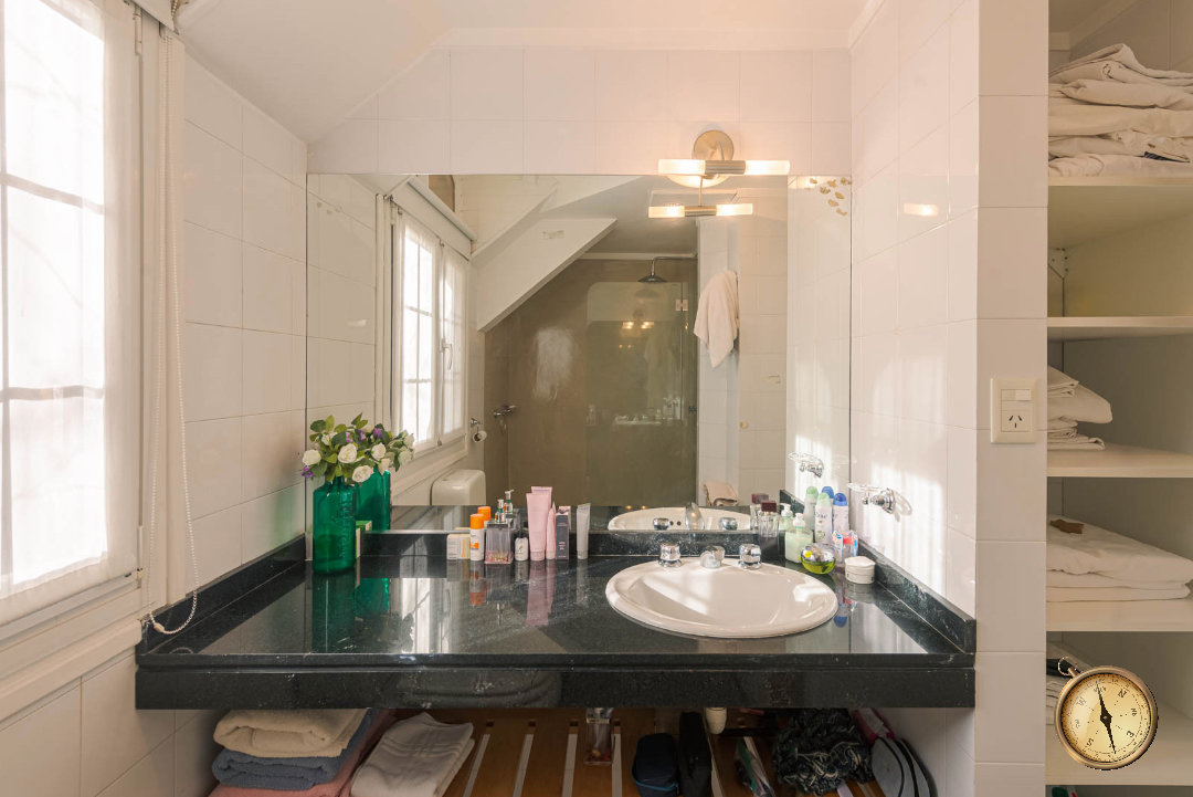 C228 - Espectacular Propiedad de 5 dormitorios - 336 m2 - Rivadavia al 900 - Centro C228 - Espectacular Propiedad de 5 dormitorios - 336 m2 - Rivadavia al 900 - Centro