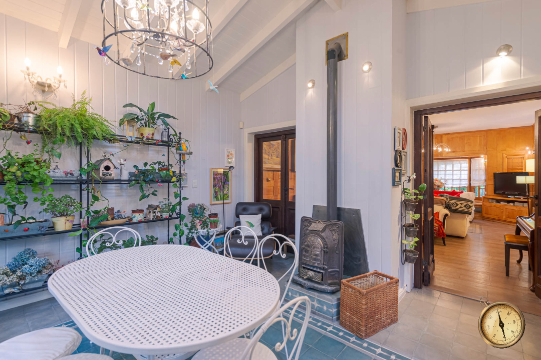 C228 - Espectacular Propiedad de 5 dormitorios - 336 m2 - Rivadavia al 900 - Centro C228 - Espectacular Propiedad de 5 dormitorios - 336 m2 - Rivadavia al 900 - Centro