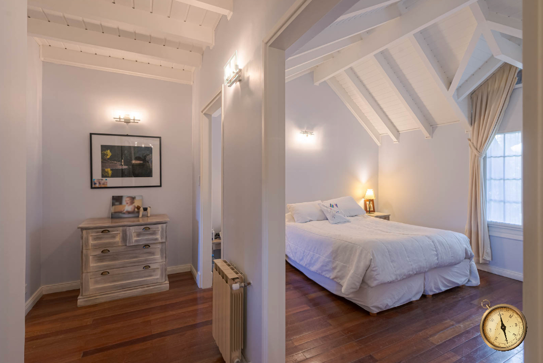 C228 - Espectacular Propiedad de 5 dormitorios - 336 m2 - Rivadavia al 900 - Centro C228 - Espectacular Propiedad de 5 dormitorios - 336 m2 - Rivadavia al 900 - Centro