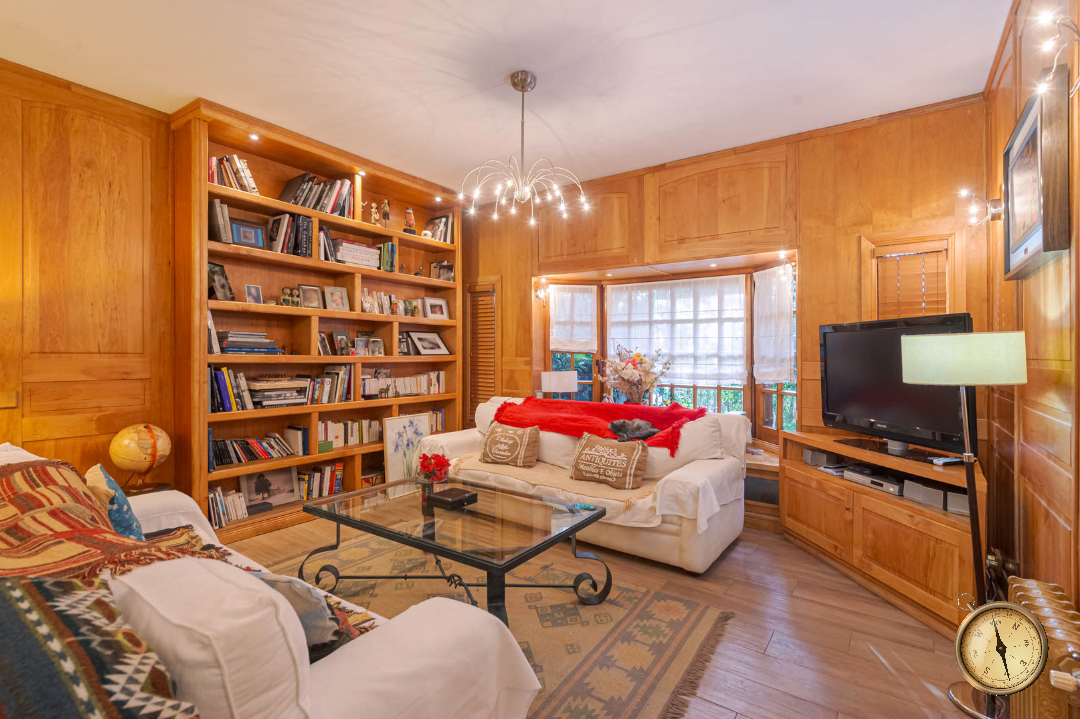 C228 - Espectacular Propiedad de 5 dormitorios - 336 m2 - Rivadavia al 900 - Centro C228 - Espectacular Propiedad de 5 dormitorios - 336 m2 - Rivadavia al 900 - Centro