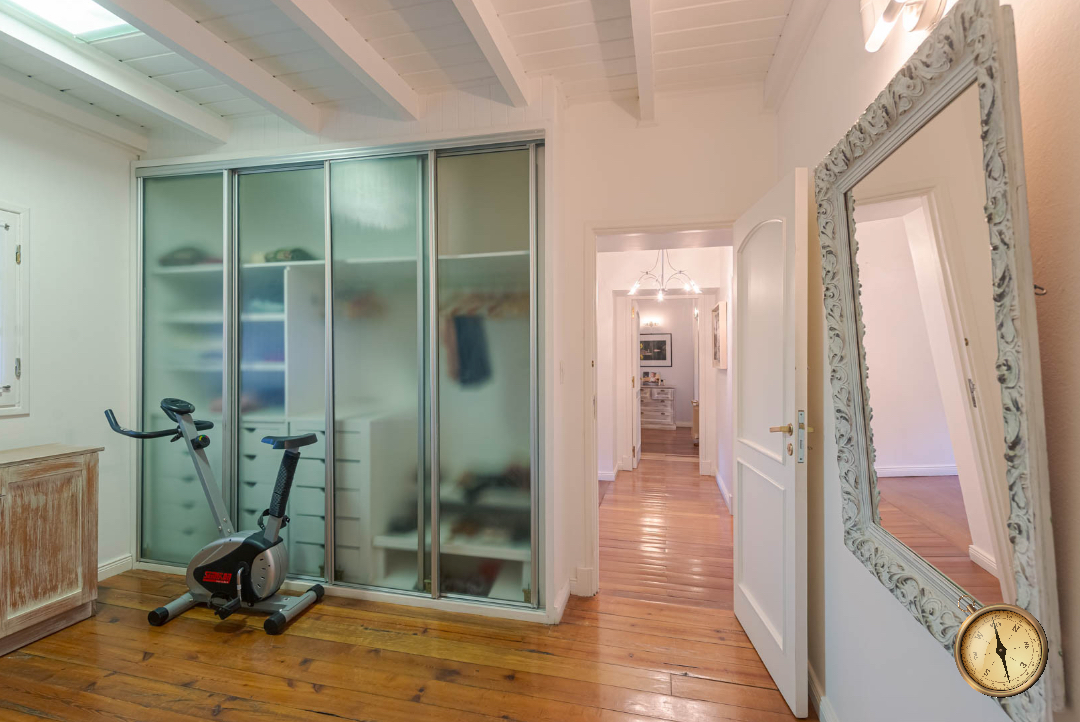 C228 - Espectacular Propiedad de 5 dormitorios - 336 m2 - Rivadavia al 900 - Centro C228 - Espectacular Propiedad de 5 dormitorios - 336 m2 - Rivadavia al 900 - Centro