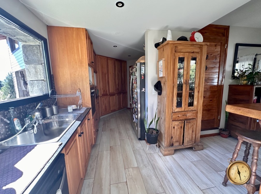 C258 - Casa y departamento con costa de arroyo y vistas a la cascada - 10.000m2 - Altos de Chapelco 