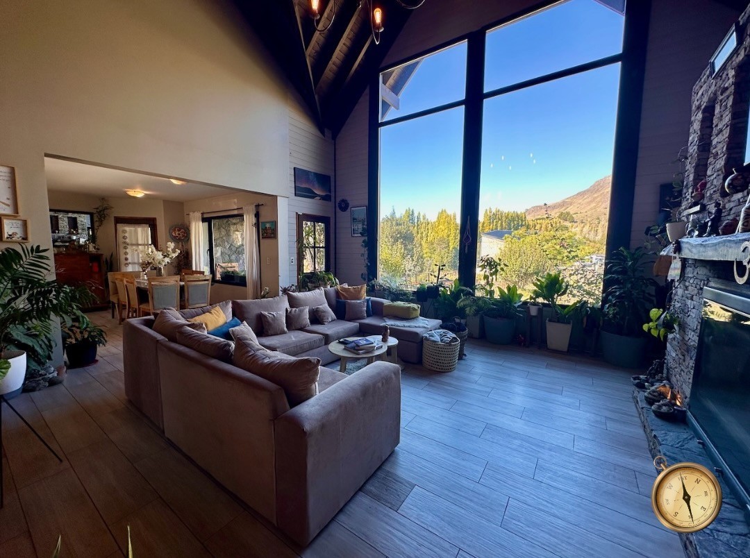 C258 - Casa y departamento con costa de arroyo y vistas a la cascada - 10.000m2 - Altos de Chapelco 
