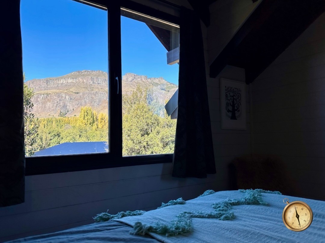 C258 - Casa y departamento con costa de arroyo y vistas a la cascada - 10.000m2 - Altos de Chapelco 