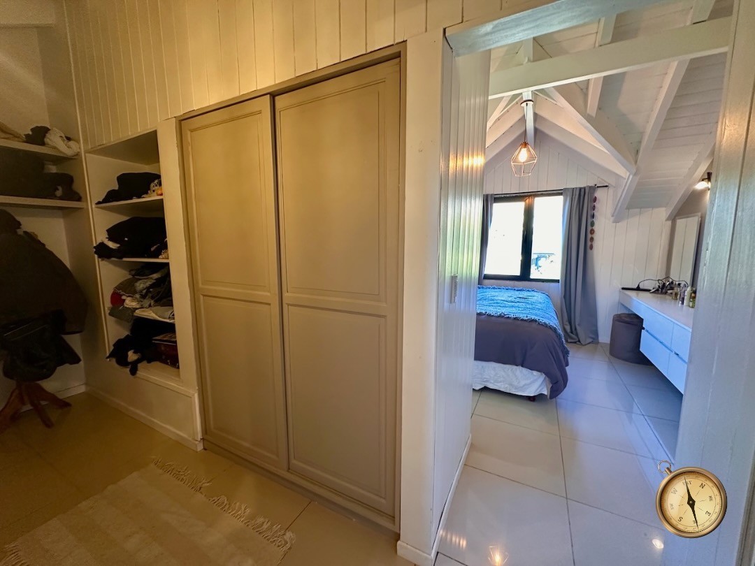 C258 - Casa y departamento con costa de arroyo y vistas a la cascada - 10.000m2 - Altos de Chapelco 