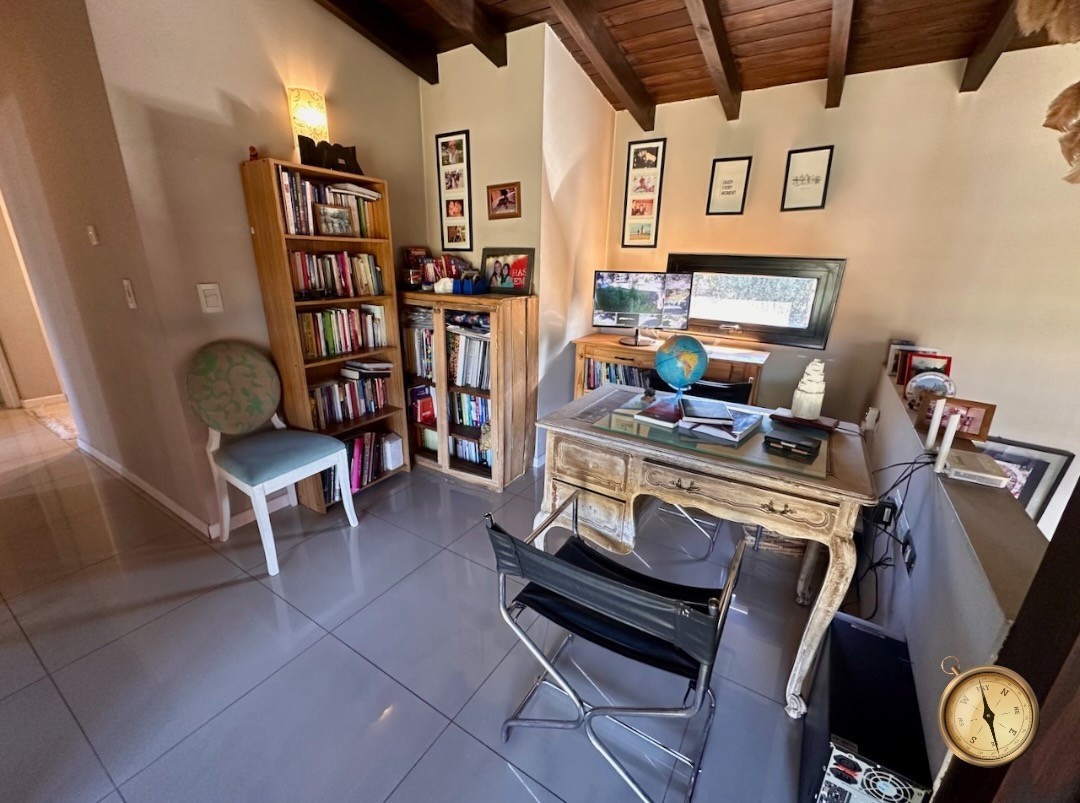 C258 - Casa y departamento con costa de arroyo y vistas a la cascada - 10.000m2 - Altos de Chapelco 