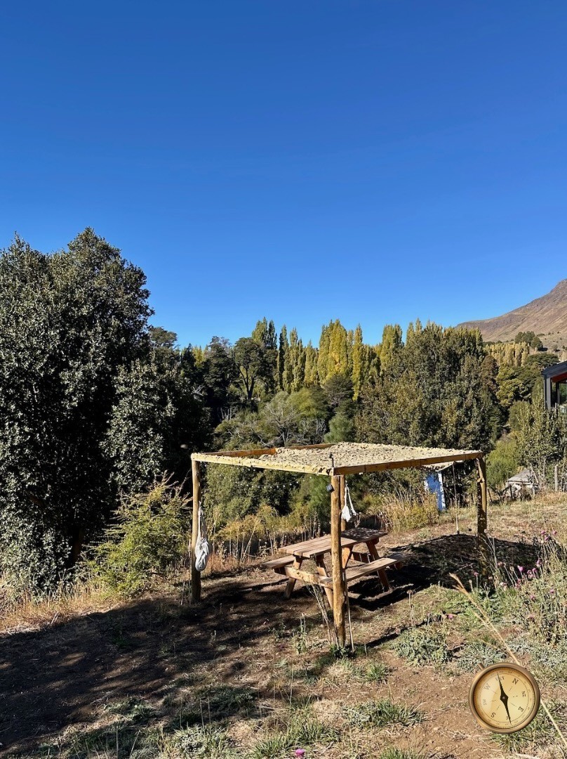 C258 - Casa y departamento con costa de arroyo y vistas a la cascada - 10.000m2 - Altos de Chapelco 