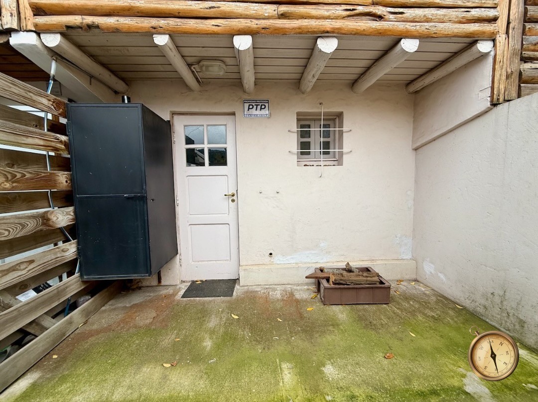 C261- Cabaña de dos dormitorios - 49 m2 - 3  de Caballeria al 400 - centro