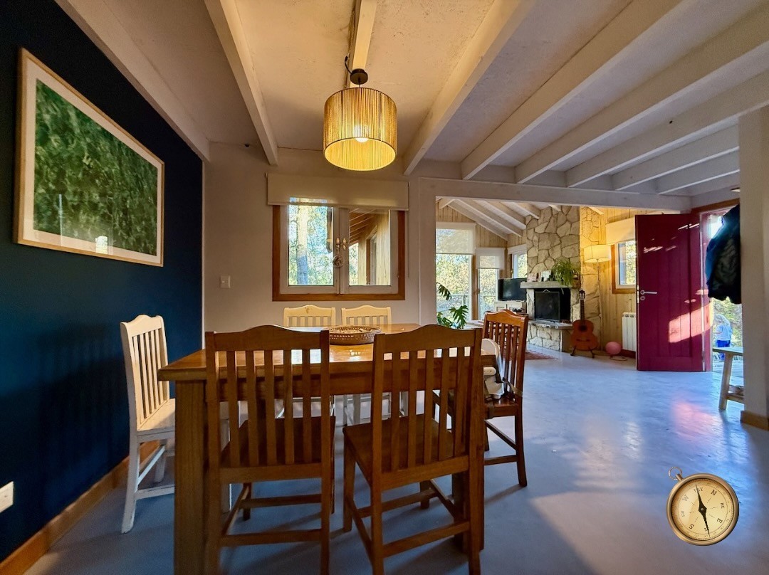 C262 - Casa de dos dormitorios - 120 m2 en Lote de 2000 m2  - Cjon de Gingins