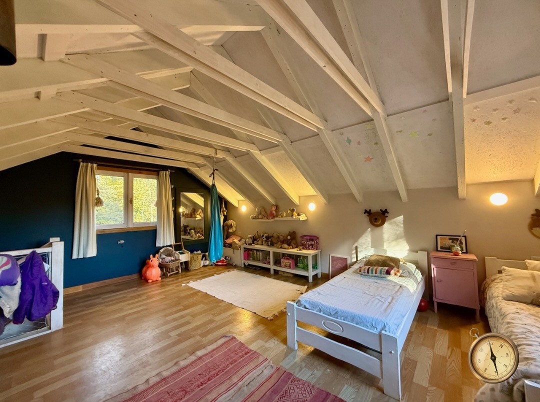 C262 - Casa de dos dormitorios - 120 m2 en Lote de 2000 m2  - Cjon de Gingins
