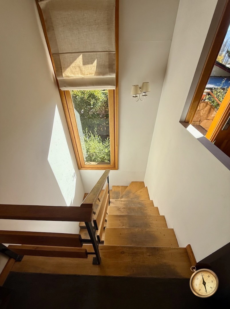 C263- Casa en PH de dos dormitorios y jardin -104 m2 en lote de 220 m2 - Barrio Bickel
