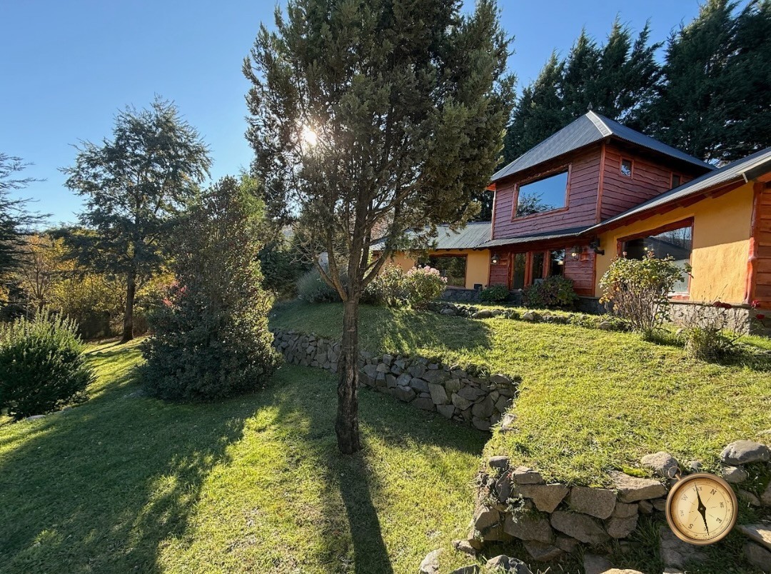 C264 - Casa de dos dormitorios - 130 m2 en Lote de 1280 m2  -Ruca Hue