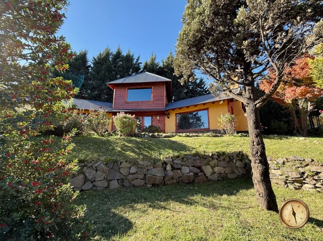 C264 - Casa de dos dormitorios - 130 m2 en Lote de 1280 m2  -Ruca Hue