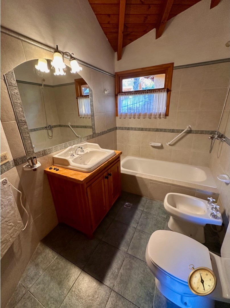 C264 - Casa de dos dormitorios - 130 m2 en Lote de 1280 m2  -Ruca Hue
