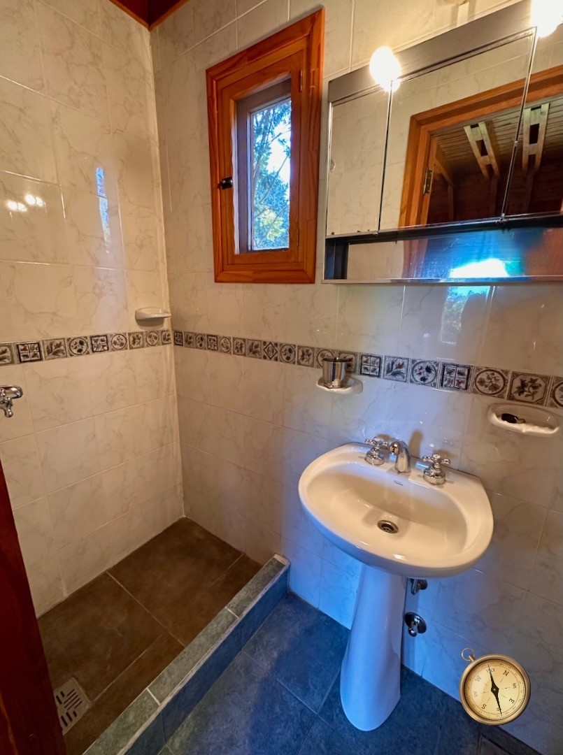 C264 - Casa de dos dormitorios - 130 m2 en Lote de 1280 m2  -Ruca Hue