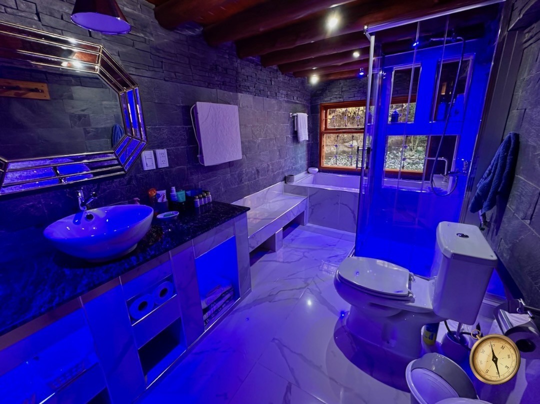 C265 - Casa de tres dormitorios - 182 m2 en Lote de 1300 m2  -Ruca Hue