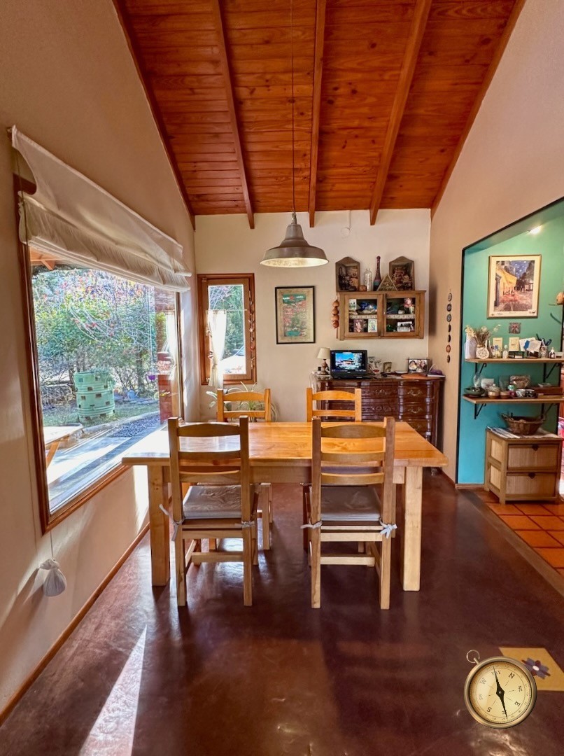 C266 - Casa de 3 dormitorios de 141 m2 mas cabaña  en Lote de 956 m2  -Ruca Hue